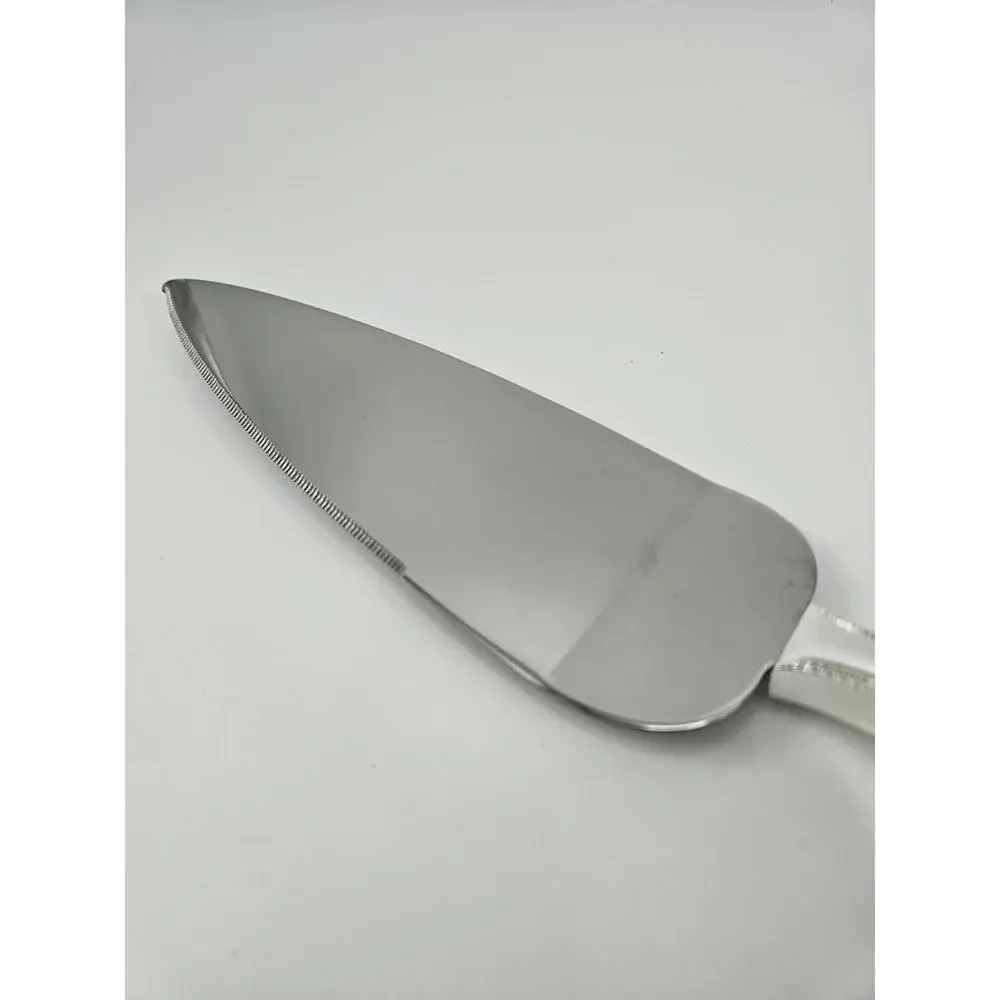 Vera Wang for Wedgwood Infinity Ribbon Server-Hostess Gift - Wedding Cake Server